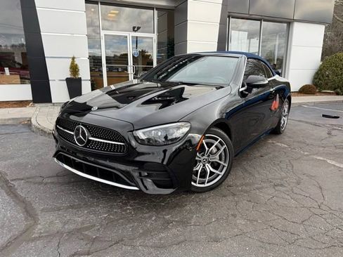 Used 2023 Mercedes-Benz E 450 4MATIC Cabriolet image 5