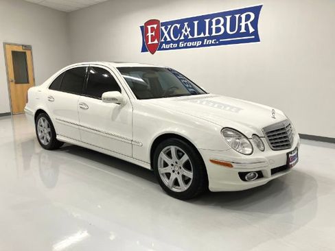 Used 2008 Mercedes-Benz E 350 Sedan image 10