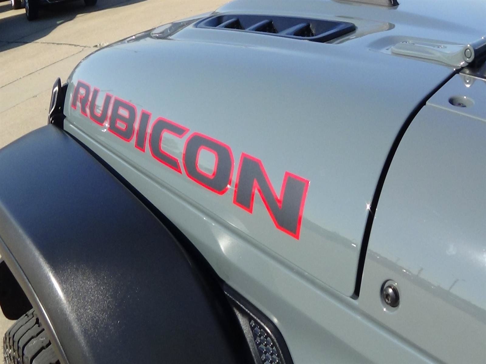 Used 2024 Jeep Gladiator Rubicon w/ Technology Group AWD/4WD image 14
