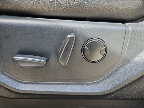 Used 2020 Ford F150 Lariat w/ Equipment Group 502A Luxury image 20