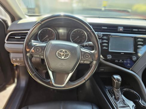 Used 2020 Toyota Camry SE w/ Carpet Mat Package FWD image 20