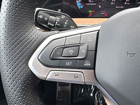 New 2026 Volkswagen Tiguan SEL R-Line AWD/4WD image 19