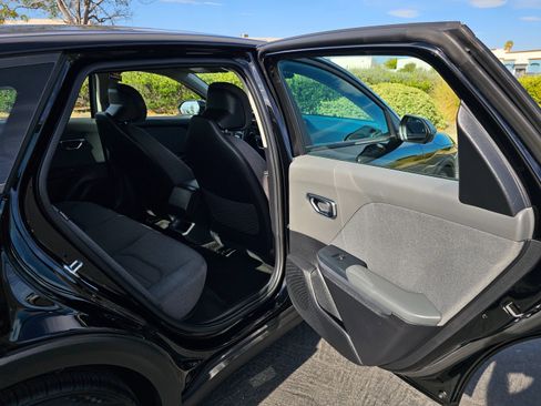 Used 2025 Kia K4 EX FWD image 29