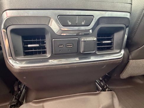 Used 2020 GMC Sierra 2500 Denali w/ Denali Ultimate Package AWD/4WD image 12