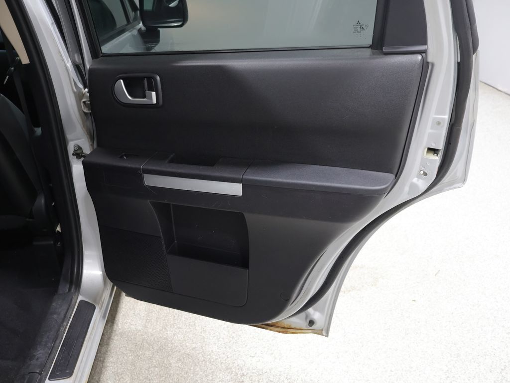 Used 2008 Mitsubishi Endeavor LS AWD/4WD image 23