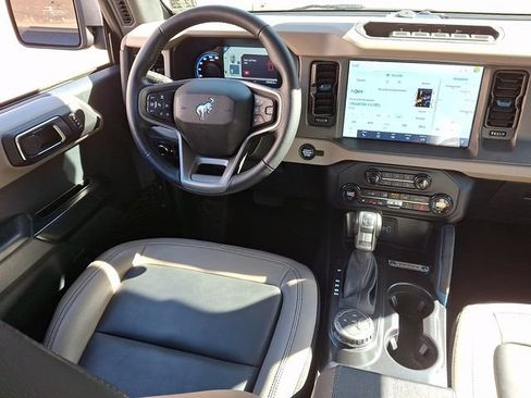 Used 2024 Ford Bronco Wildtrak AWD/4WD image 14