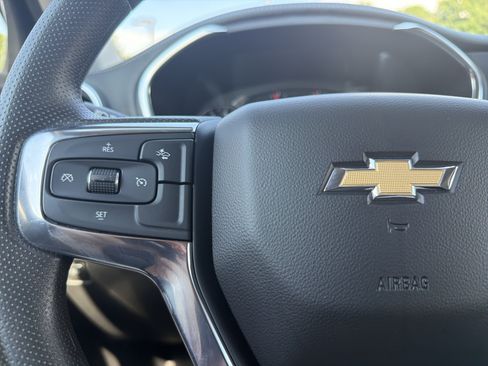 Used 2025 Chevrolet Blazer LT FWD image 10
