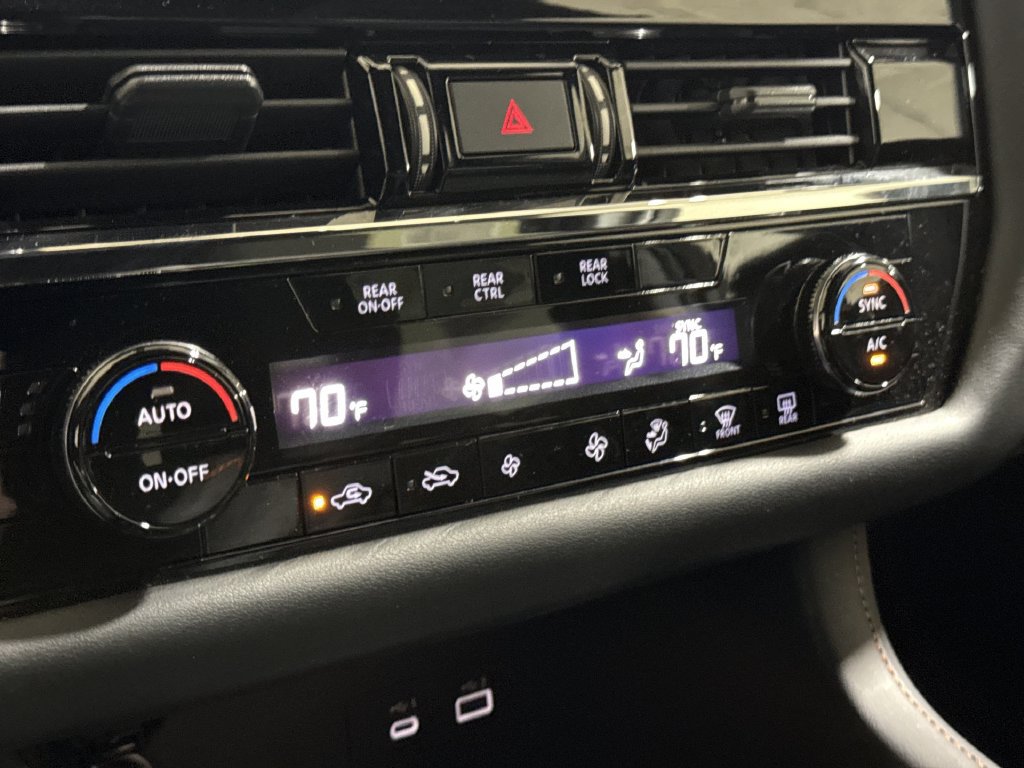 Used 2025 Nissan Pathfinder Rock Creek AWD/4WD image 16