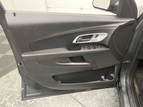 Used 2017 Chevrolet Equinox LT w/ Convenience Package AWD/4WD image 6