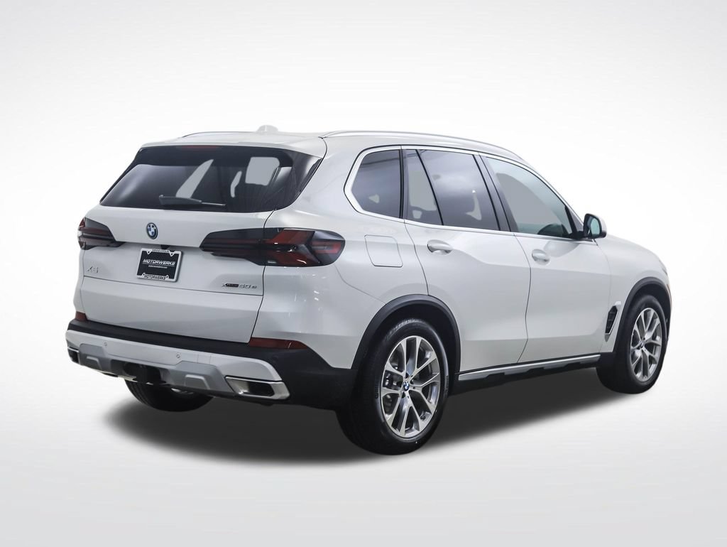 Used 2026 BMW X5 xDrive50e w/ Climate Comfort Package AWD/4WD image 5