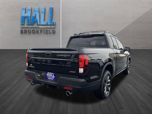 Used 2025 Honda Ridgeline Sport image 5
