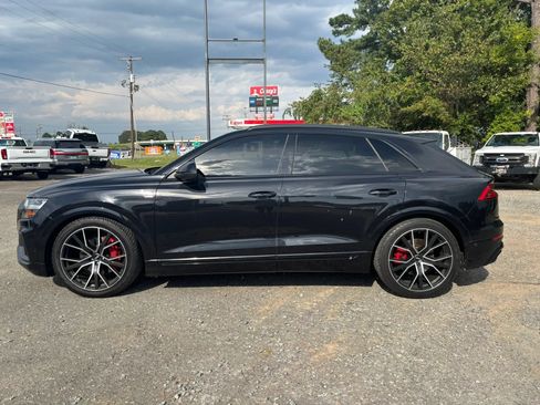 Used 2021 Audi Q8 Premium Plus w/ Premium Plus Package AWD/4WD image 2