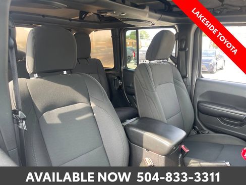 Used 2019 Jeep Wrangler Unlimited Sport S AWD/4WD image 9