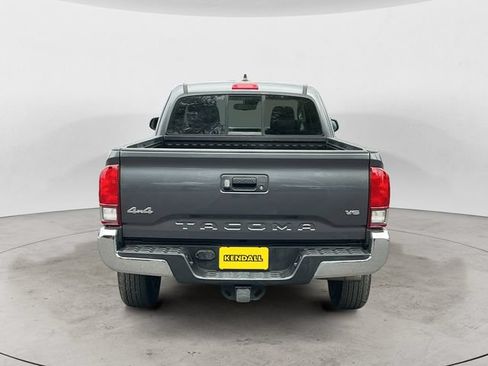 Used 2020 Toyota Tacoma SR5 AWD/4WD image 6