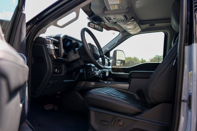 New 2026 Ford F250 Lariat w/ Black Appearance Package AWD/4WD image 16