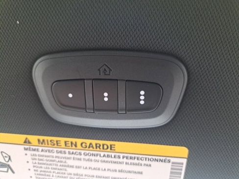 New 2026 Chrysler Pacifica Select image 25