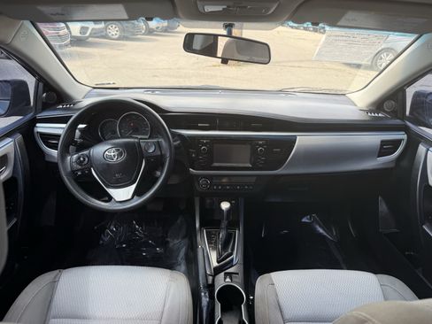 Used 2016 Toyota Corolla LE FWD image 10