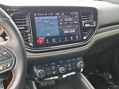Used 2023 Dodge Durango R/T RWD image 18