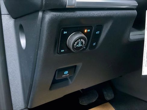 New 2026 Ford Expedition Tremor image 18