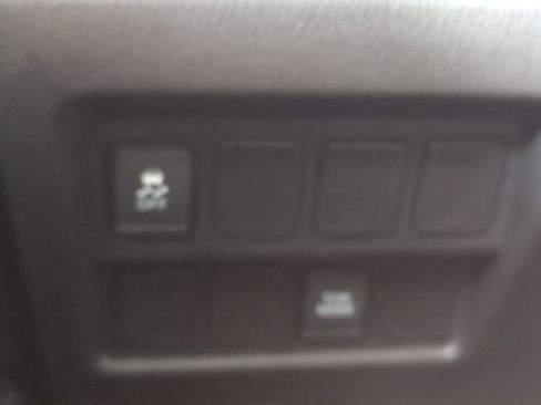 Used 2018 Nissan Pathfinder SV w/ Cargo Package image 27