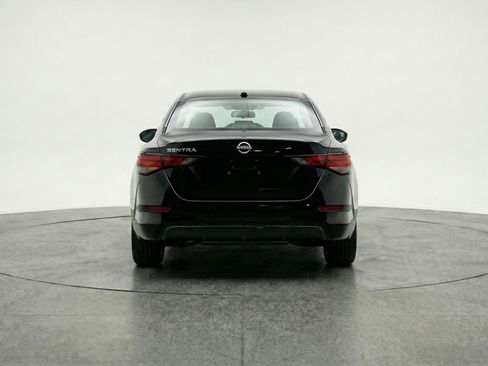 Used 2025 Nissan Sentra SV image 7