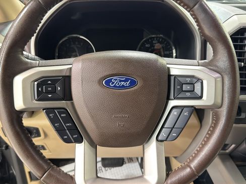 Used 2019 Ford F150 Lariat RWD image 12
