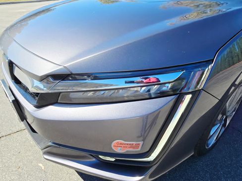 Used 2019 Honda Clarity Plug-In Hybrid image 11