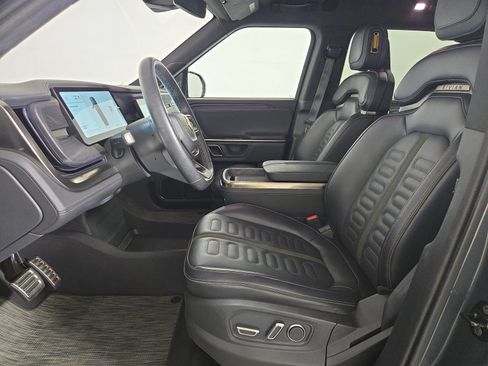 Used 2024 Rivian R1T Adventure AWD/4WD image 20