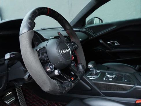 Used 2017 Audi R8 V10 plus image 61