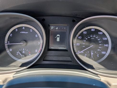 Used 2018 Hyundai Santa Fe Sport FWD image 19