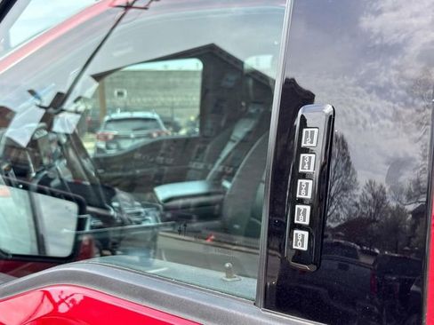 Used 2021 Ford F150 Raptor w/ Convenience Package image 12