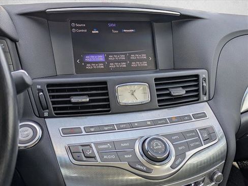 Used 2018 INFINITI Q70 L 3.7 image 13