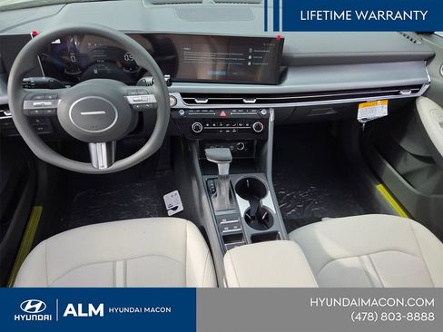 New 2026 Hyundai Sonata SE FWD image 17