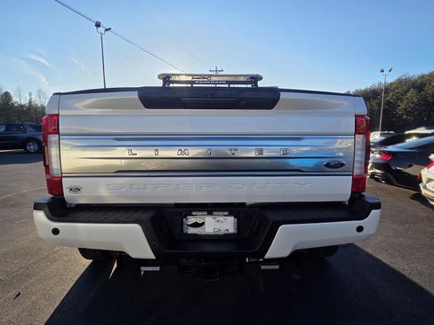 Used 2019 Ford F450 Limited image 5