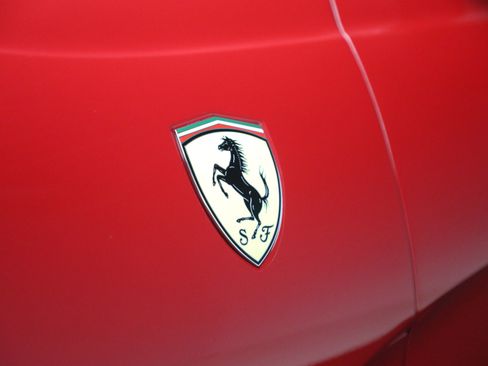 Certified 2018 Ferrari 812 Superfast RWD image 27