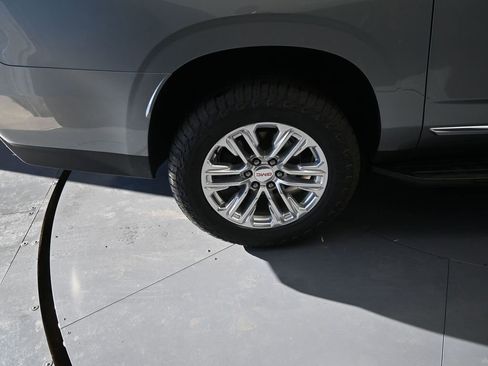 Used 2023 GMC Yukon XL SLT image 26