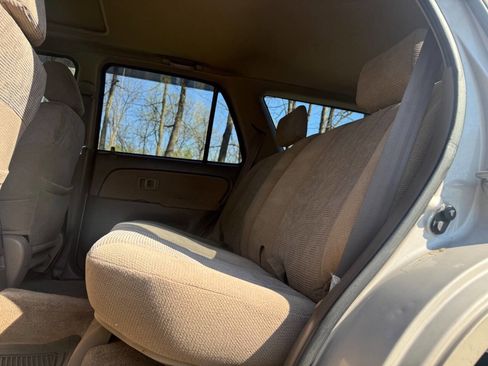 Used 2000 Toyota 4Runner SR5 image 24