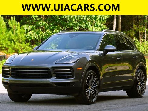 Used 2021 Porsche Cayenne S AWD/4WD image 2