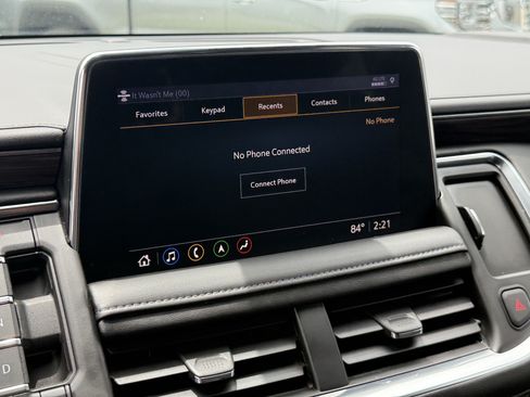 Used 2021 Chevrolet Suburban Z71 w/ Luxury Package AWD/4WD image 19