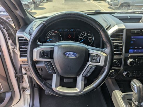 Used 2019 Ford F150 Platinum w/ Equipment Group 701A Luxury AWD/4WD image 18
