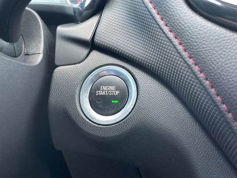 Certified 2022 Chevrolet Equinox RS w/ LPO, Floor Liner Package image 33