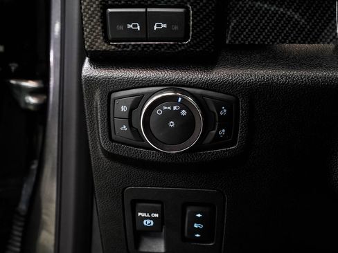 Used 2018 Ford F150 Lariat w/ Equipment Group 502A Luxury AWD/4WD image 43
