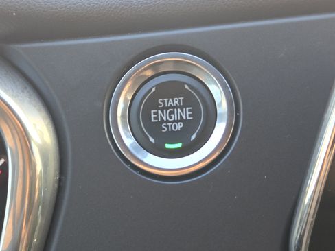 Used 2020 Chevrolet Blazer Premier w/ Driver Confidence II Package image 24