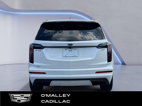 Used 2024 Cadillac XT6 Sport w/ LPO, Onyx Lite Package AWD/4WD image 4