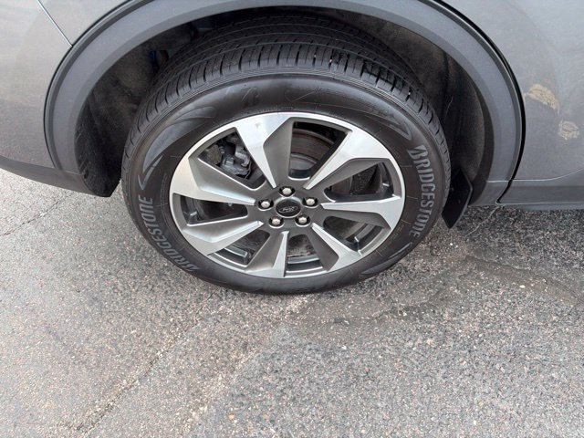 Certified 2025 Ford Escape Platinum AWD/4WD image 10