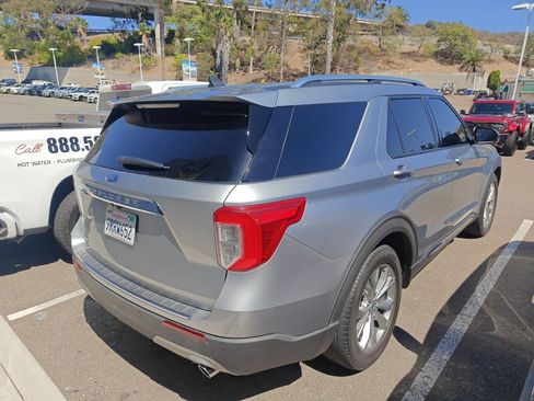 Used 2023 Ford Explorer Limited RWD image 3