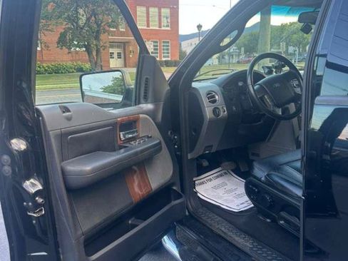 Used 2004 Ford F150 Lariat AWD/4WD image 12