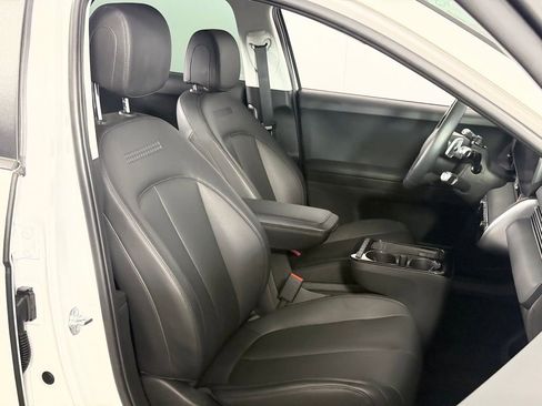 Used 2025 Hyundai Ioniq 5 SEL image 30