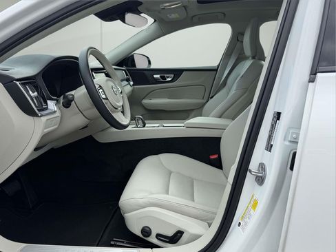 Used 2024 Volvo S60 B5 Core FWD image 15
