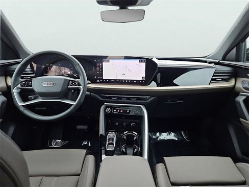 New 2025 Audi Q5 Premium Plus image 5